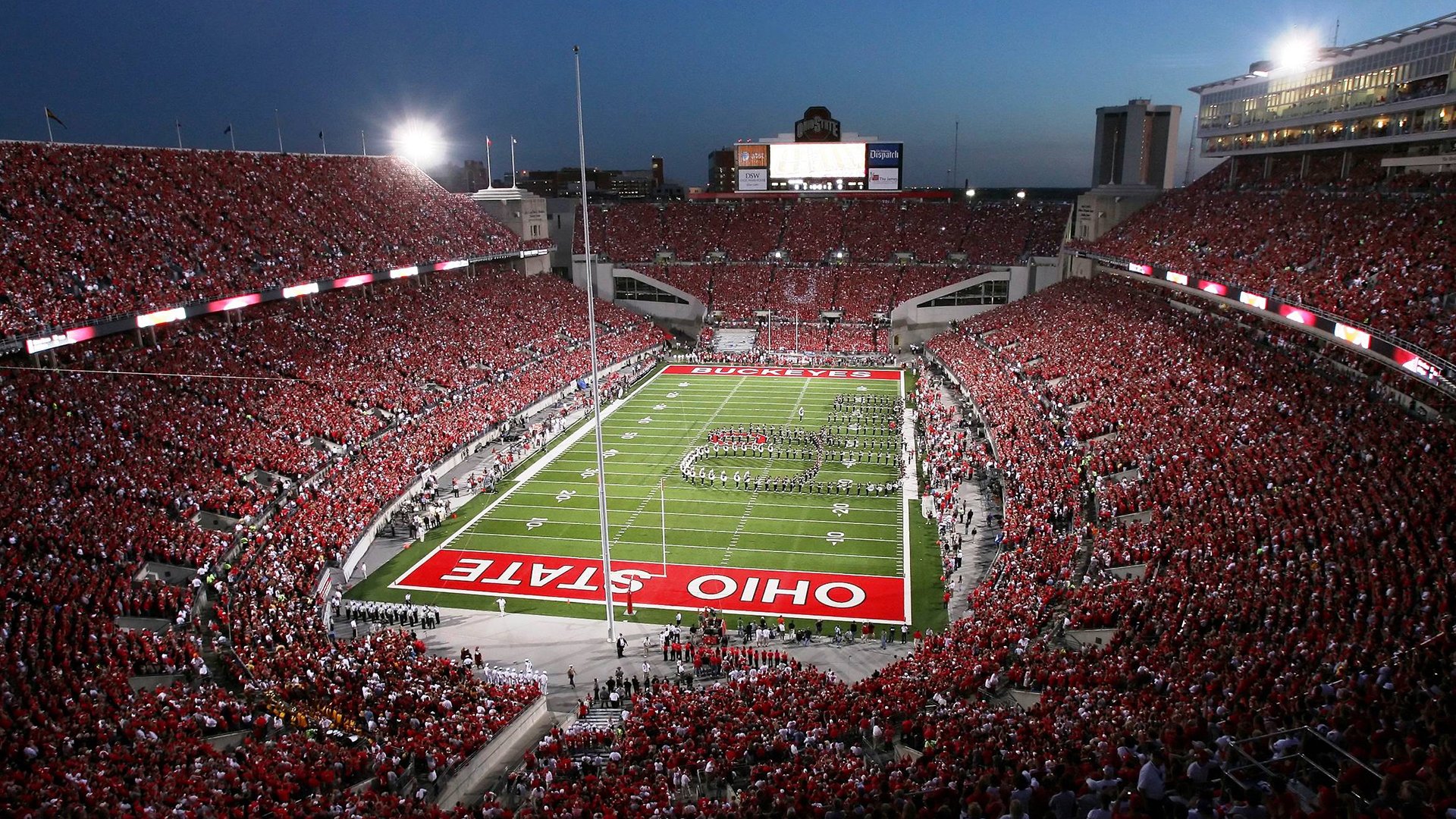 恩多比·恩乔：世界级后卫与全能踢球专家，为南非队打造完美进攻