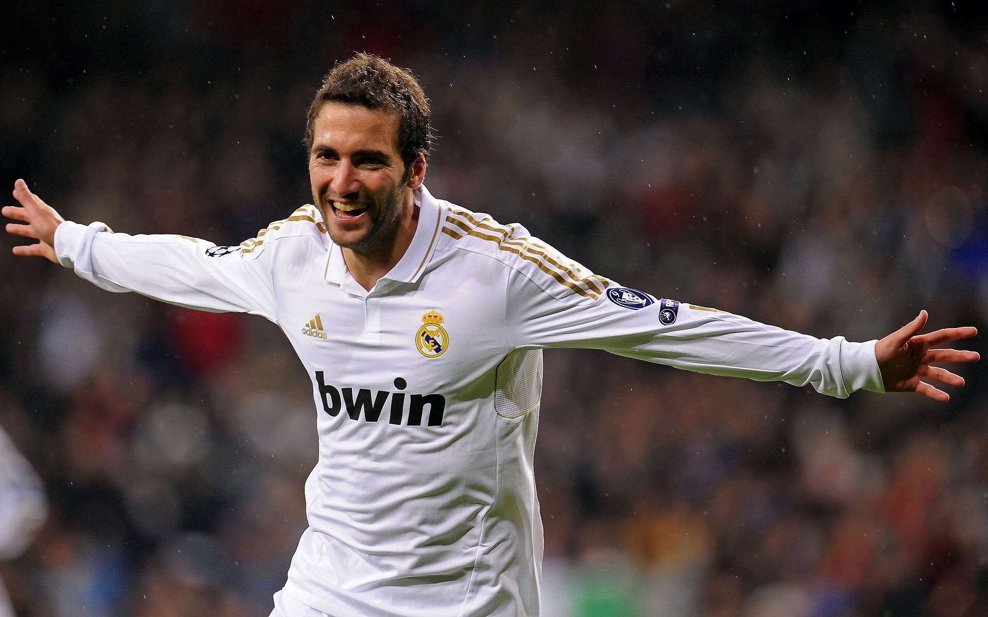 英超六队在欧冠表现强势,五队晋级前八,英超联赛第六支冠军球队