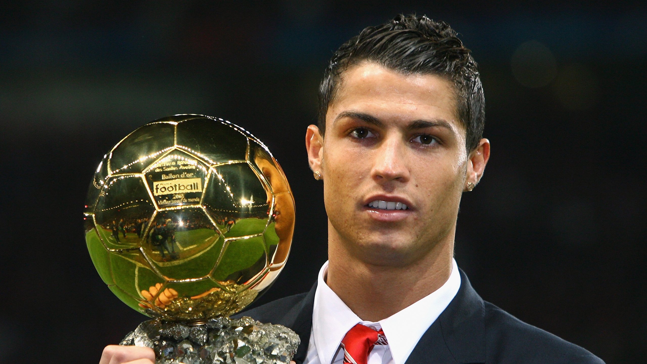 摩尔线程过会，国产GPU赛道添“资本猛将”